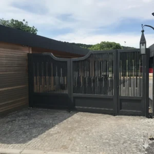 bahçe giriş kapısı